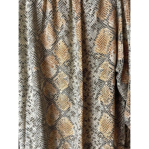 Ava & Viv Sz 1X Animal Print Snake Print Tan Grey Flowy Blouse - Picture 5 of 8